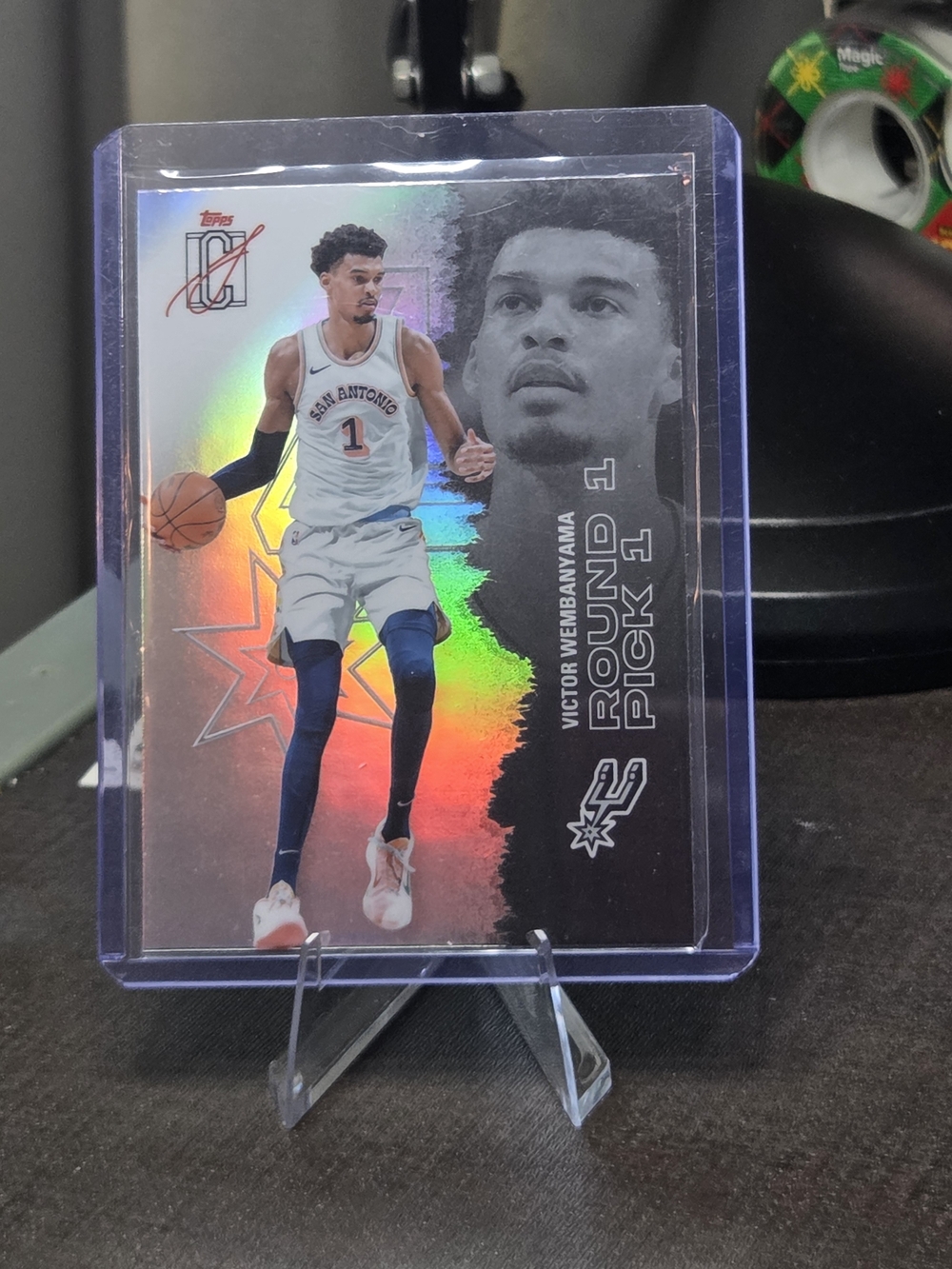 Victor Wembanyama Rookie Card - San Antonio Spurs (White/Black)